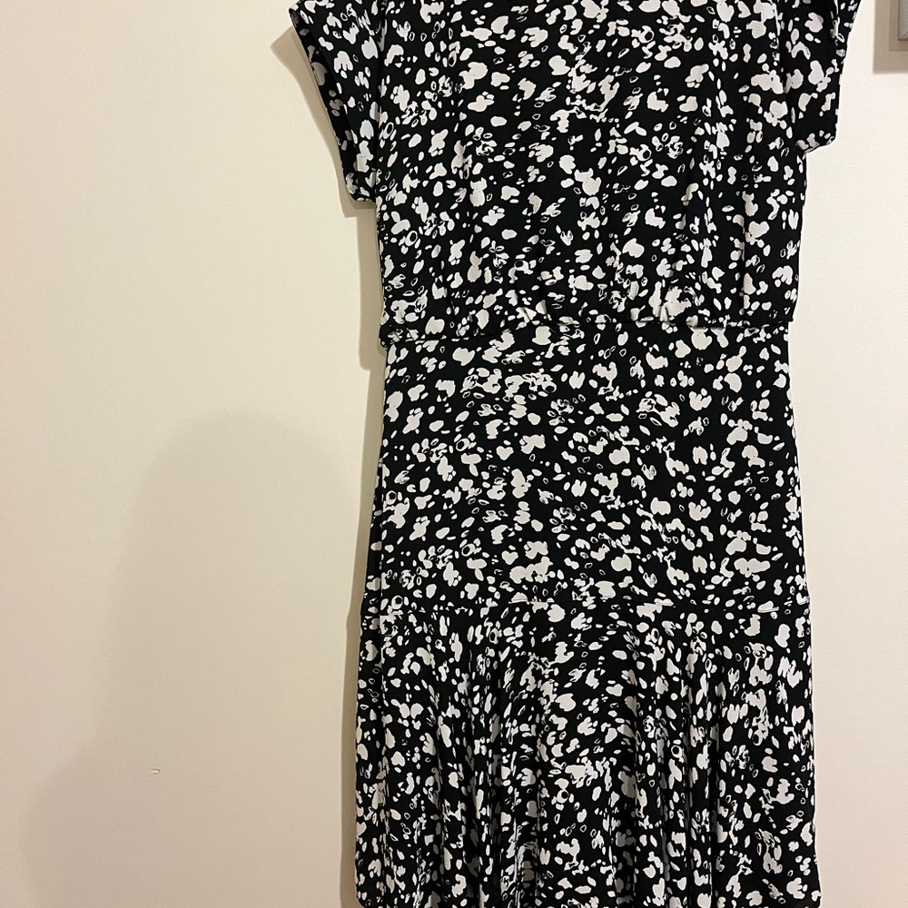 Vince camuto Black and White Floral Midi Dress Cap Sleeve A-Line